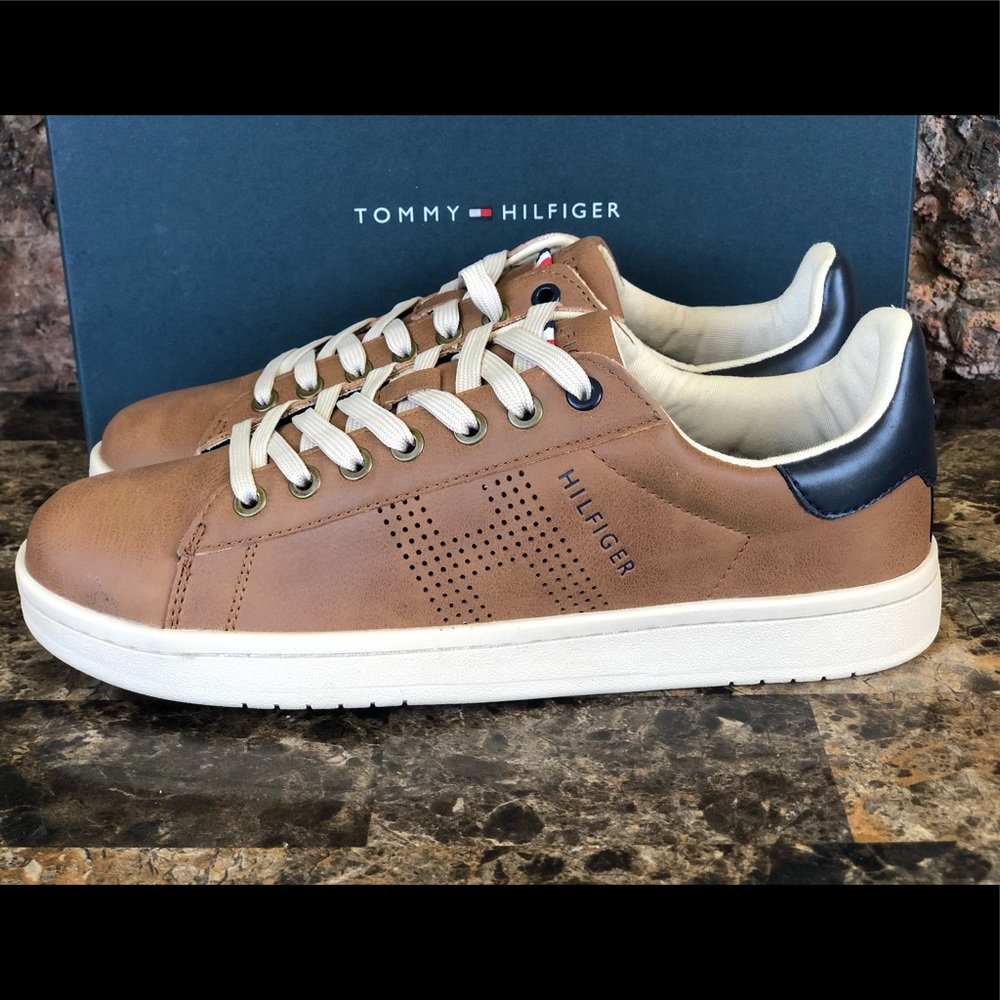 Tommy Hilfiger Men's Lutwin Sneakers - Picture 8 of 16